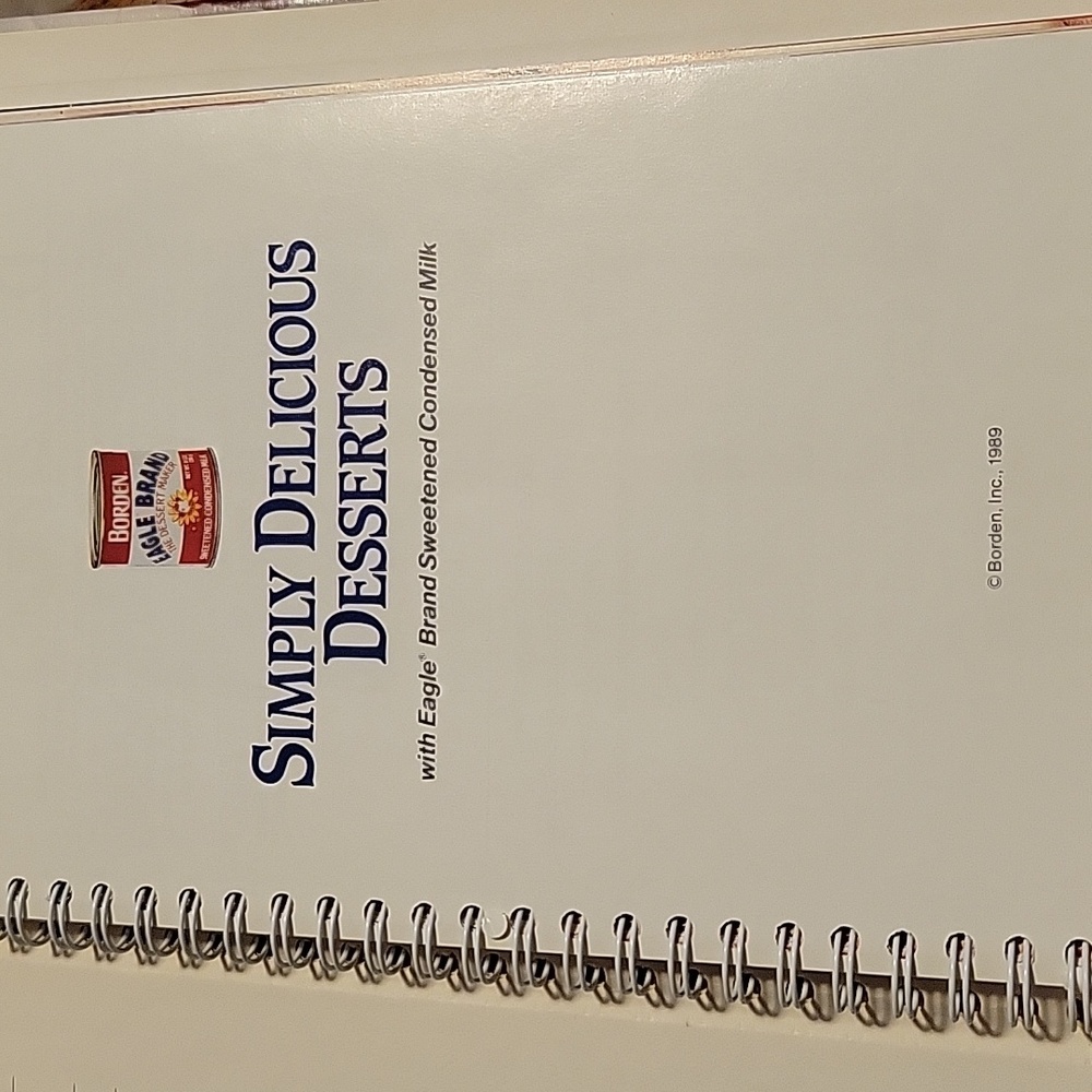 ● Cookbook: Simply Delicious Desserts - Picture 3 of 12